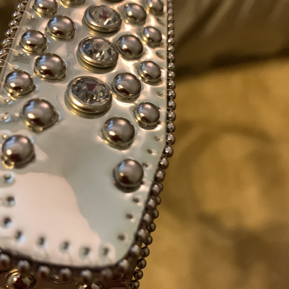ONE DAY SALE!!  NEW!! SHOCKING SILVER GUESS BELT SZ SMALL - Picture 6 of 10
